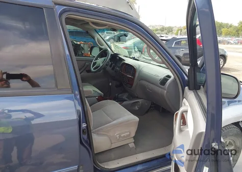 2002 Toyota Sequoia Sr5 V8 z USA, uszkodzony, nr VIN 5TDBT44A62S135557